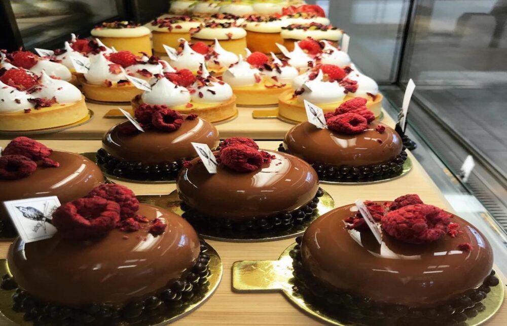IIcky-Sticky-Patisserie-cakes- - Travellarks Icky-Sticky-Patisserie-cakes-exploring-regional-bakeries-in-nsw